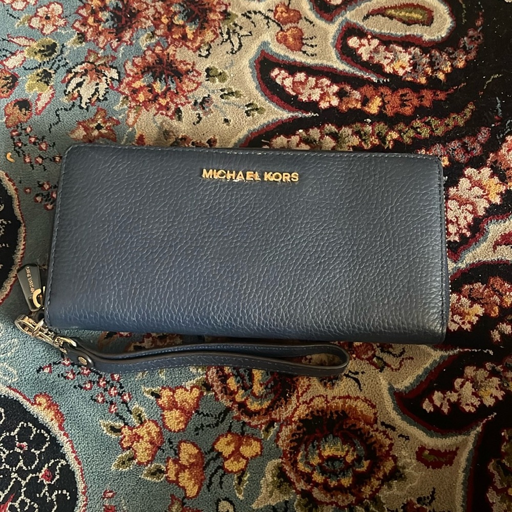 Michael kors purse